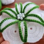 Super Easy Crochet Flower Motifs